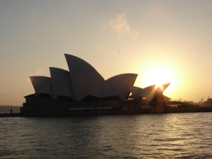 The sun rises over the Sydney Opera House (Photo by Musskl Prozz)